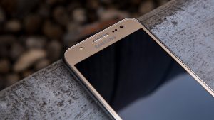 Предна горна половина на Samsung Galaxy J5