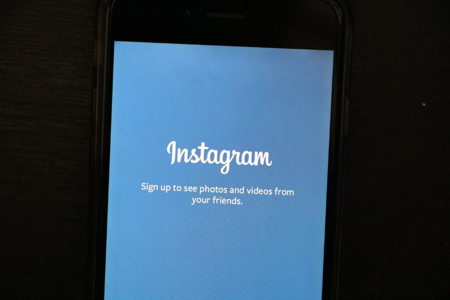 Как да влезете в Instagram чрез Facebook